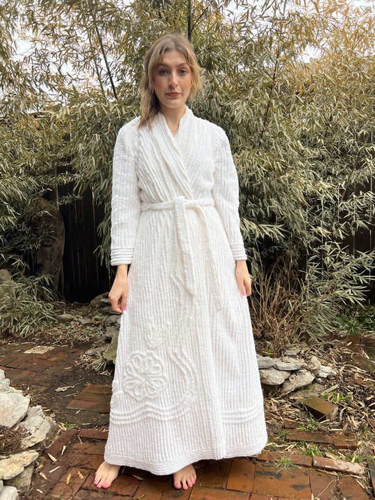 50s White Chenille Robe