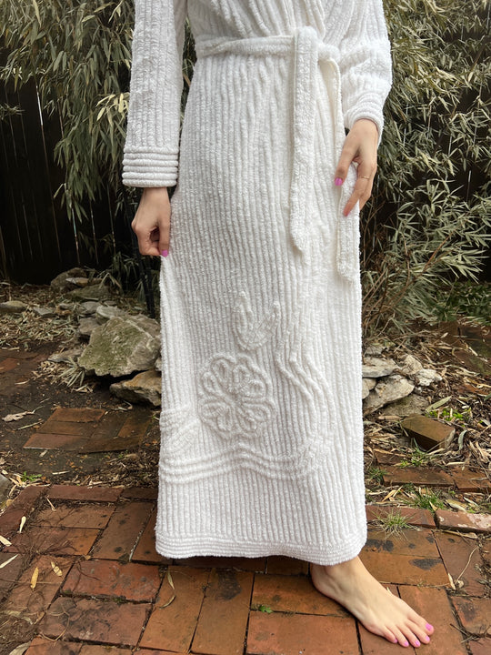 50s White Chenille Robe