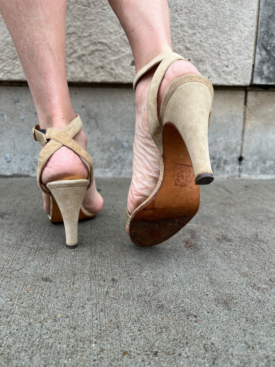 80s Tan Suede Ankle Strap Sandals, Oscar De La Renta