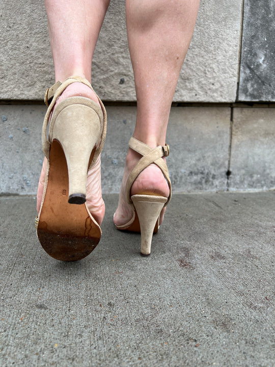 80s Tan Suede Ankle Strap Sandals, Oscar De La Renta