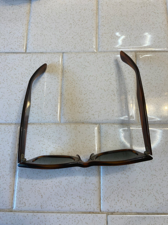 Brown Tortoise Vintage Wayfarer Sunglasses, Ray Ban
