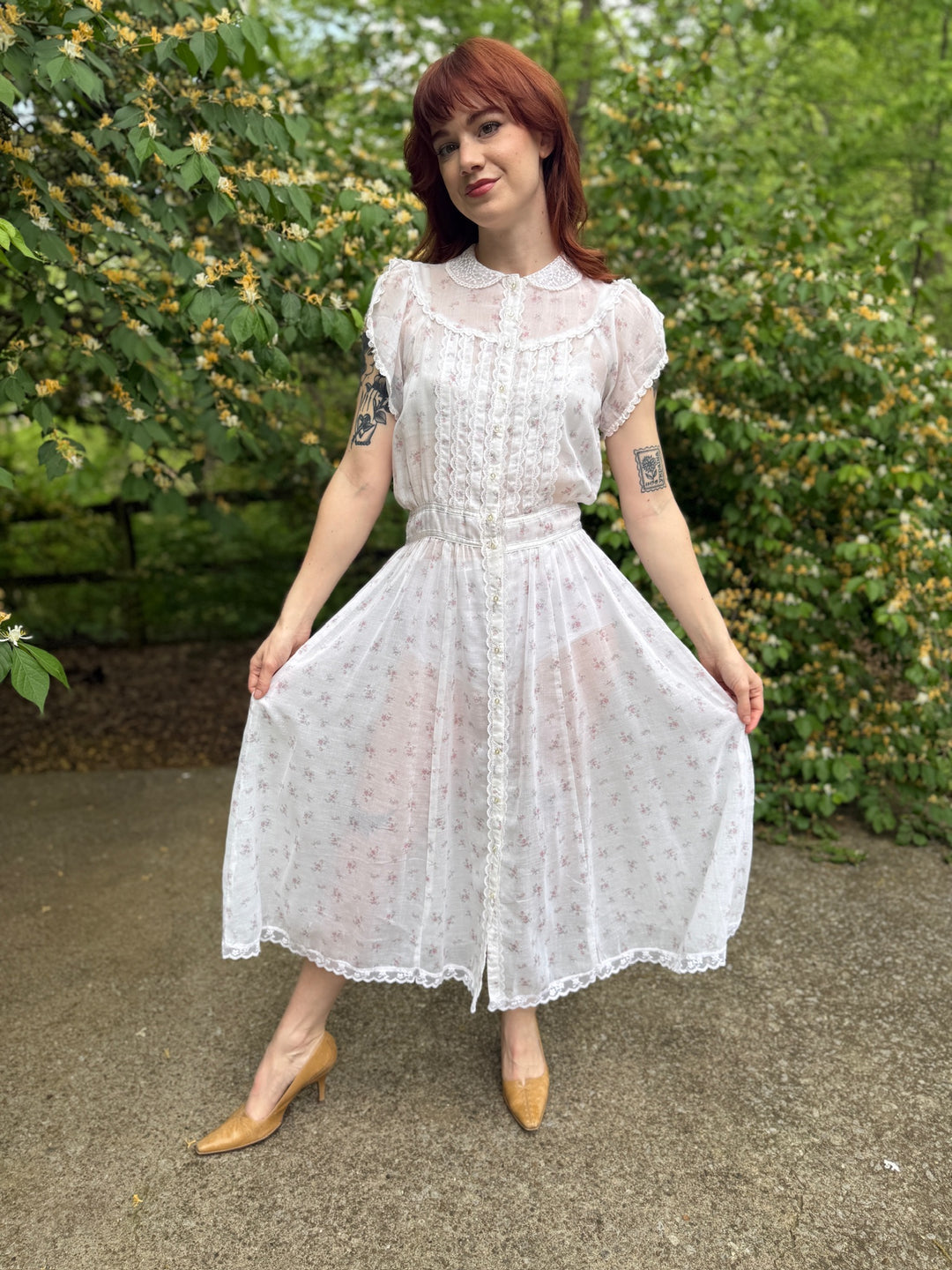 Ladies 70s White Pink Floral Sheer Dress: Gunne Sax Ladies 70s White Pink Floral Sheer Dress: Gunne Sax