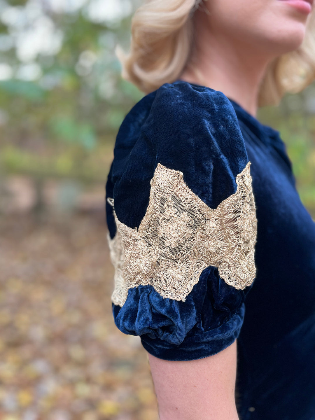30s Blue Silk Velvet Bias Cut Vintage Dress with Lace The Hip Zipper Nashville 30s Blue Silk Velvet Bias Cut Vintage Dress with Lace The Hip Zipper Nashville