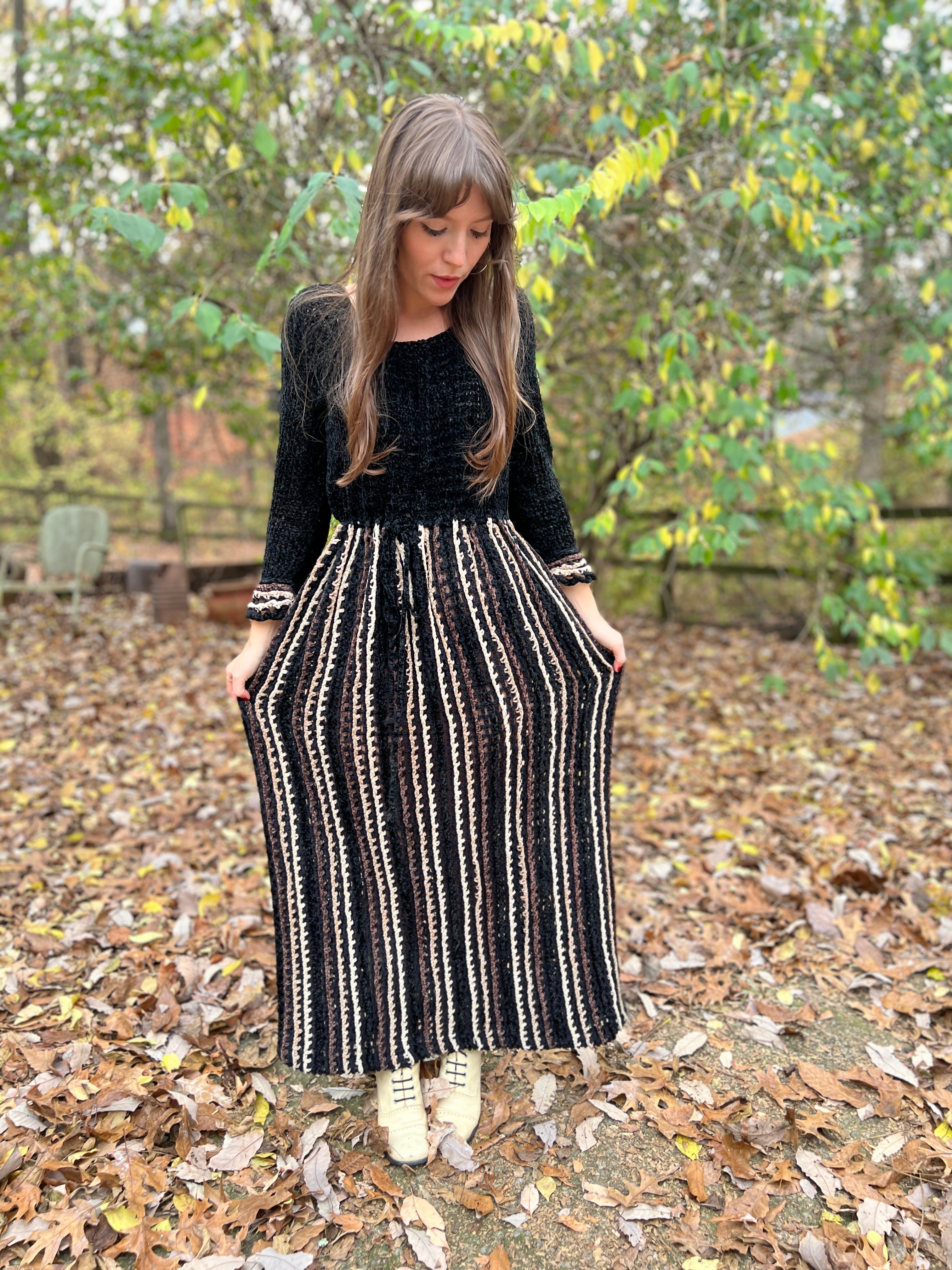 【etoll. 】Drape design I-line dress 70s Brown Black Chenille Crocheted Vintage Maxi Dress – The