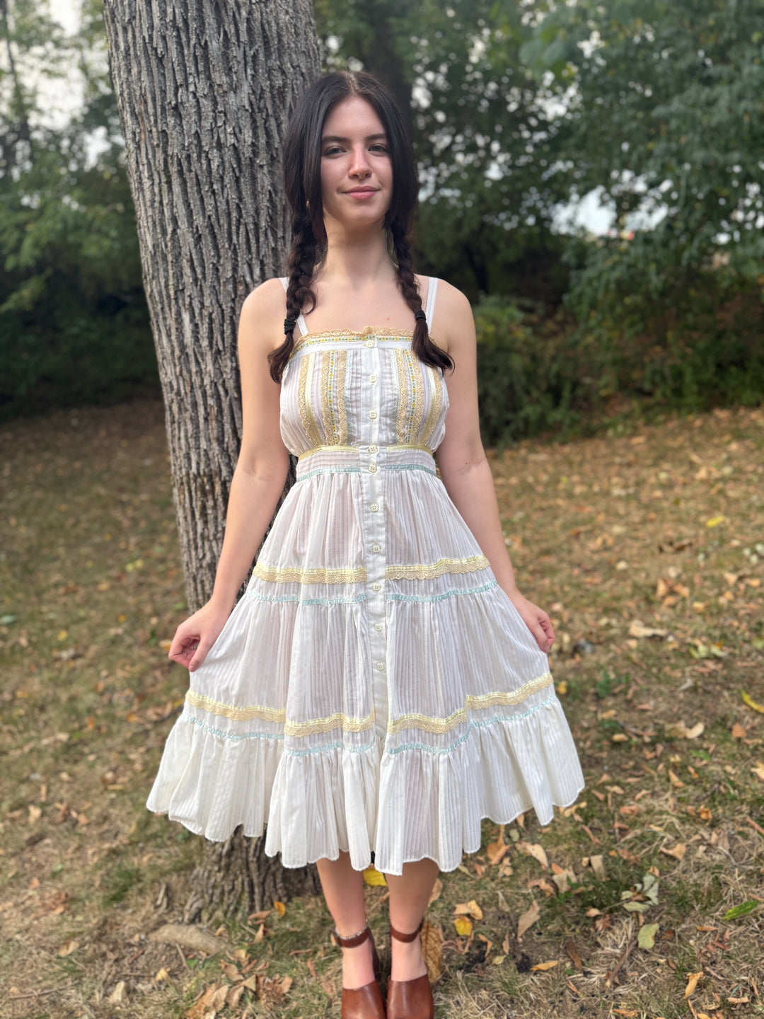 70s Off White Sundress, Pastel Trim, Gunne Sax