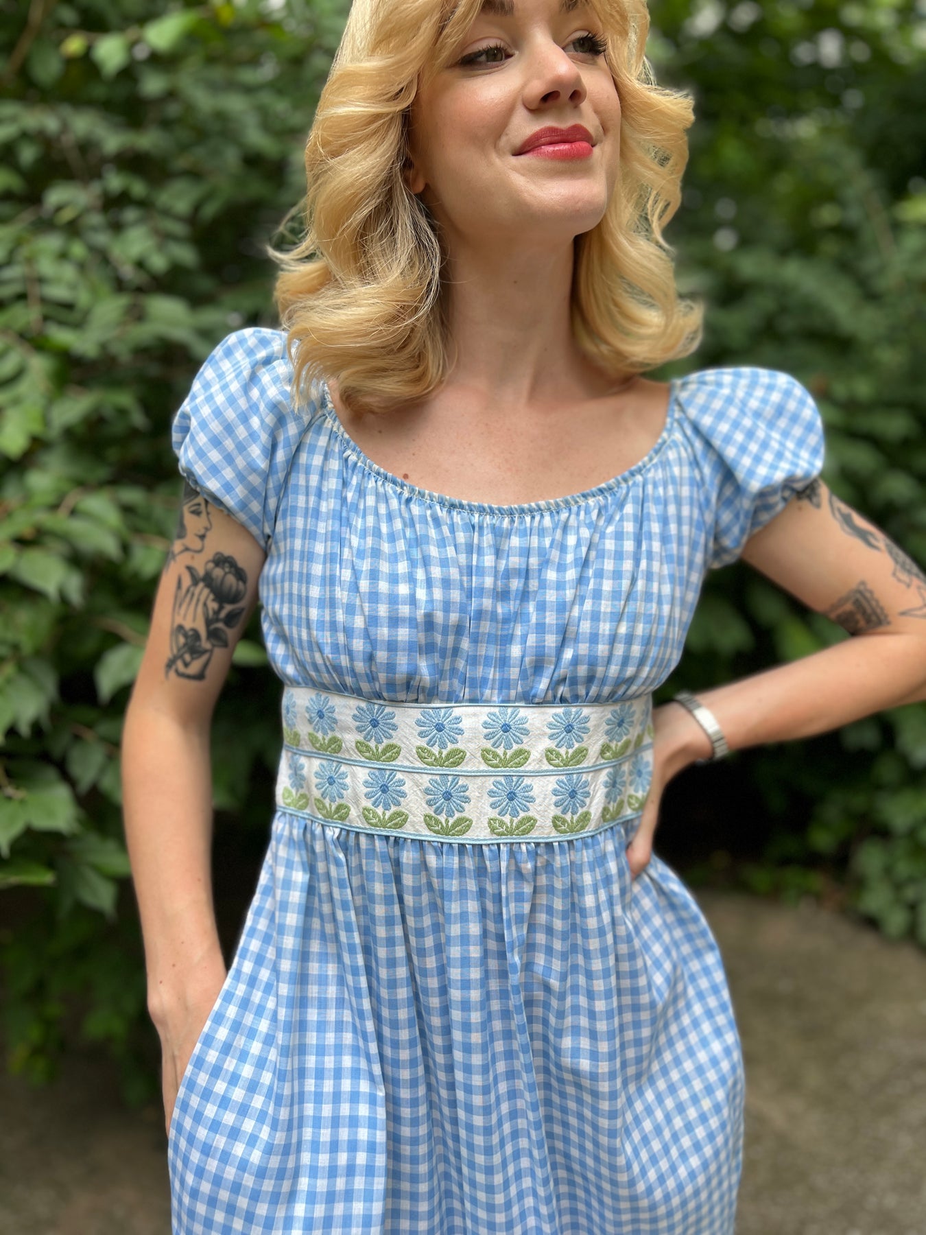 Ladies 70s Blue White Gingham Maxi Dress, Yoked Waist, Lillie Ruben The Hip Zipper Nashville Ladies 70s Blue White Gingham Maxi Dress, Yoked Waist, Lillie Ruben The Hip Zipper Nashville