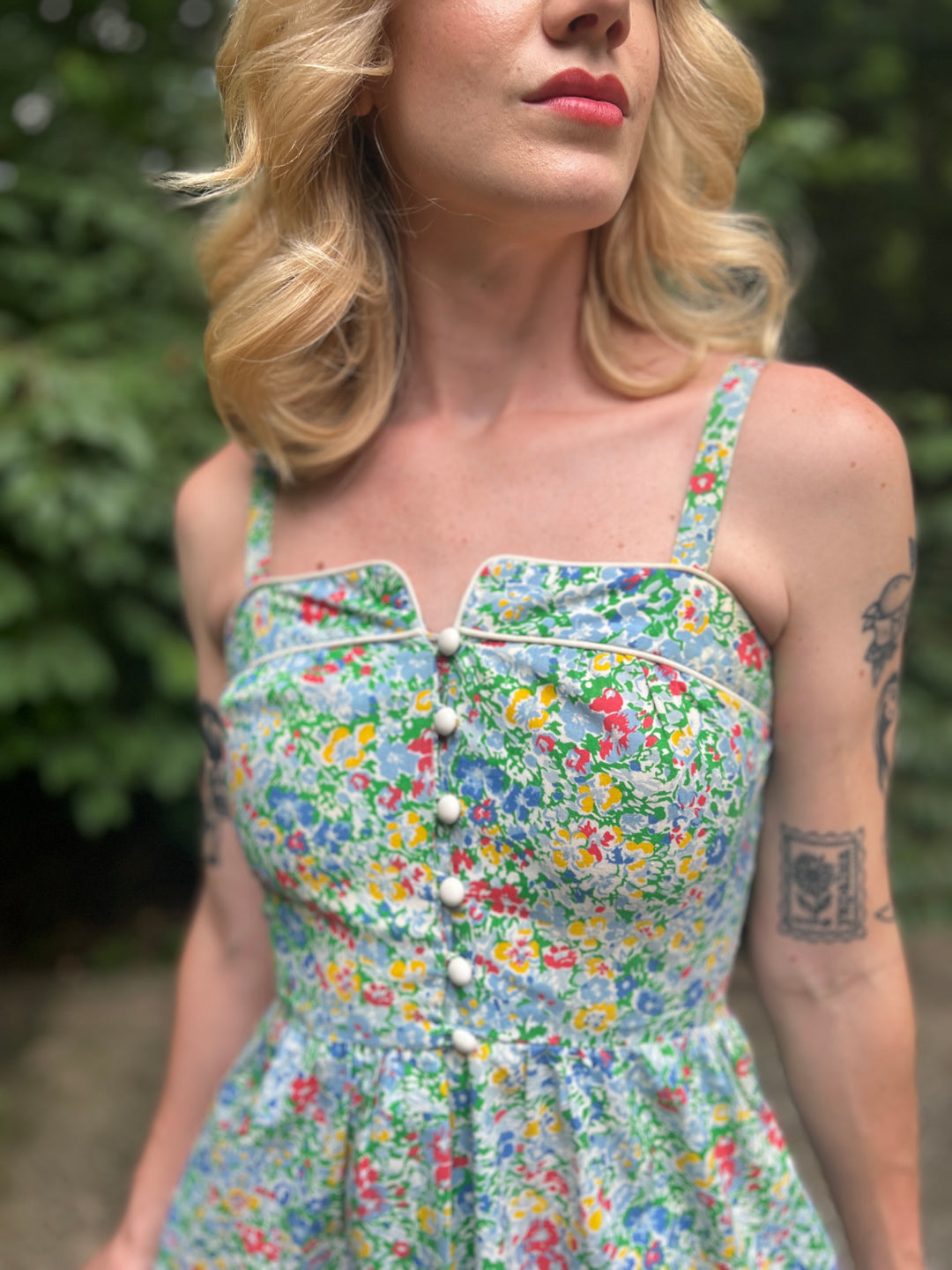 70s Blue Red Yellow Floral Sundress by Lanz The Hip Zipper Nashville 70s Blue Red Yellow Floral Sundress by Lanz The Hip Zipper Nashville
