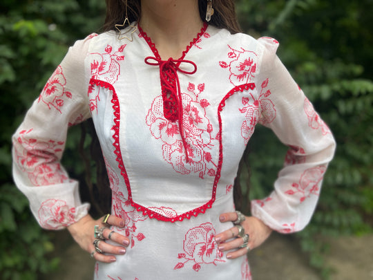 70s White Red Tapestry Floral Dress, Montgomery Ward