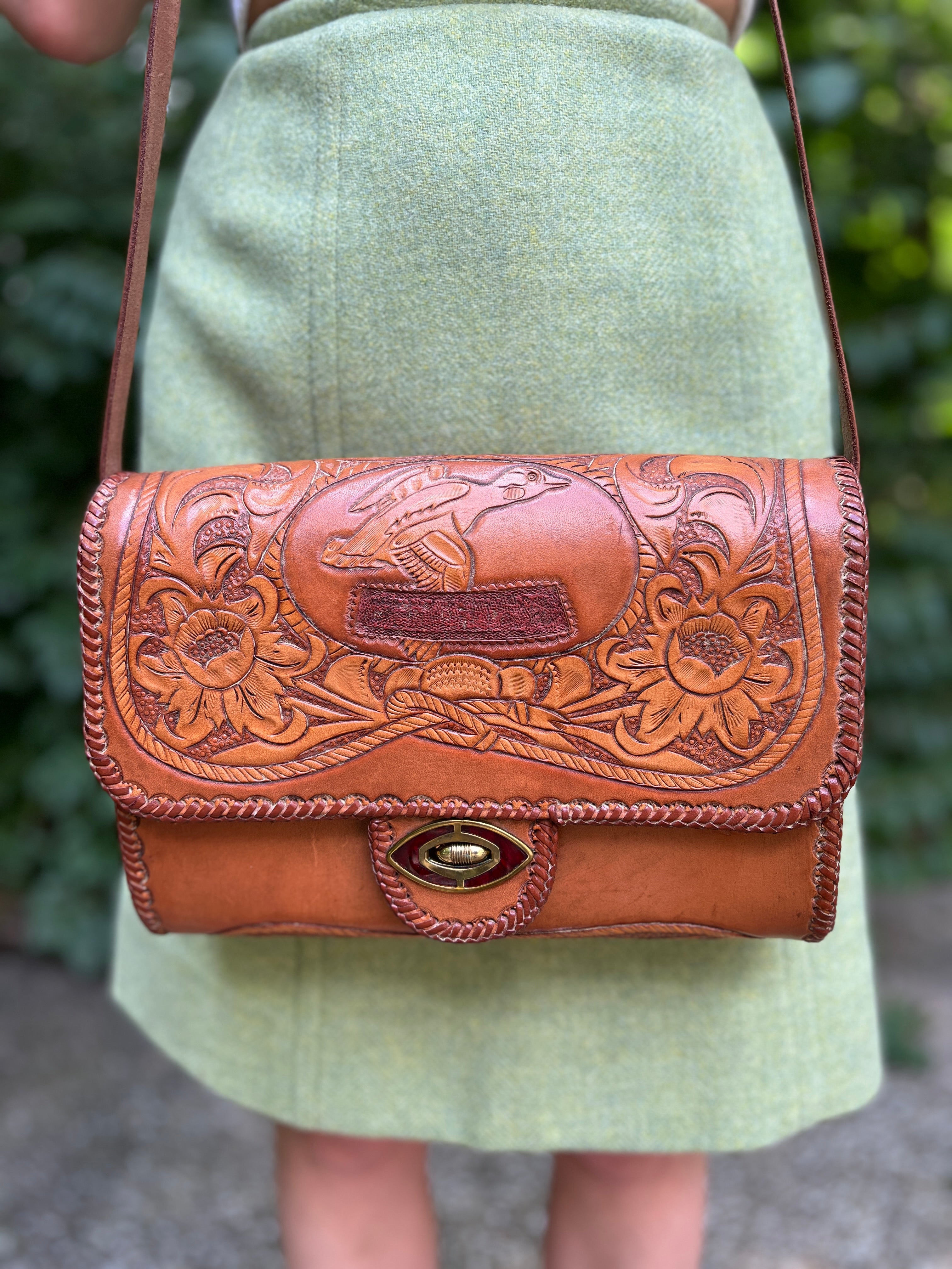 Vintage Mexican Tooled Leather Purse Birds Rodeo Scene The Hip Zipper Nashville