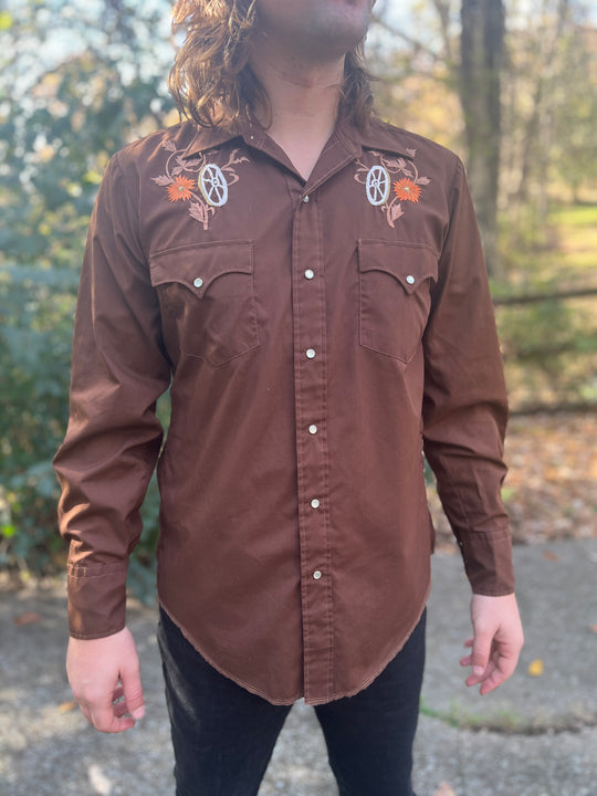 Mens 70s Brown Western Shirt, Wagon Wheel Embroidery