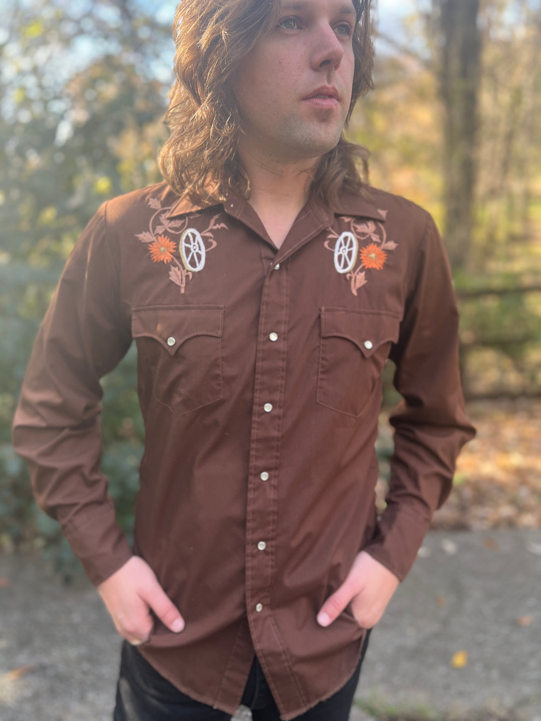 Mens 70s Brown Western Shirt, Wagon Wheel Embroidery