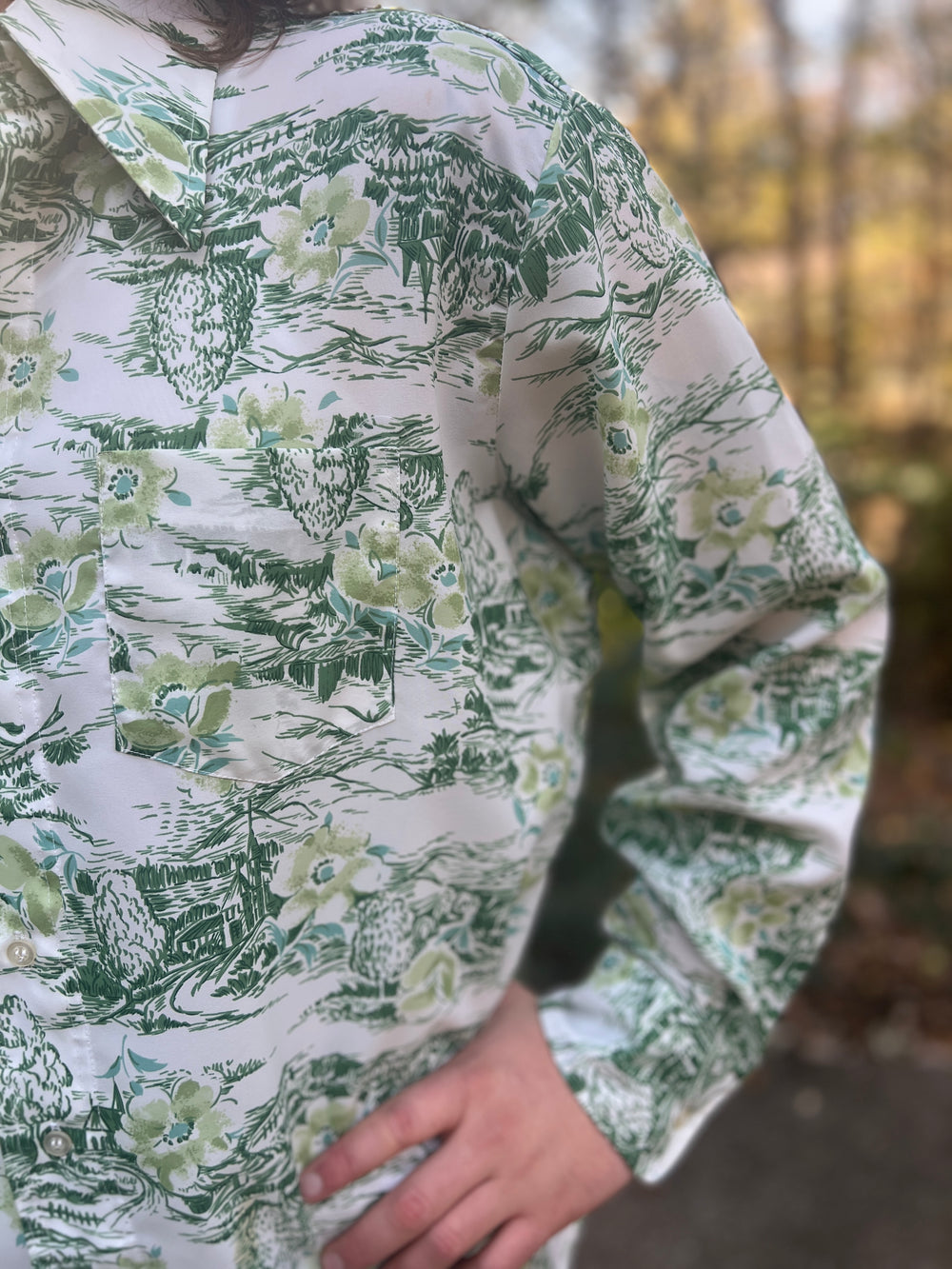 Men's 70s White Green Disco Shirt, Church Scene, Narratif's