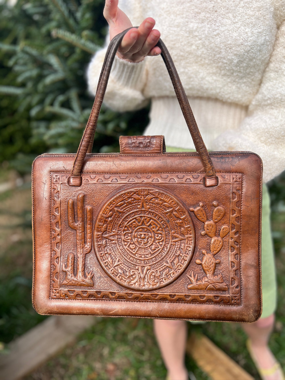 Vintage Leather Tooled Mexican Souvenir Purse