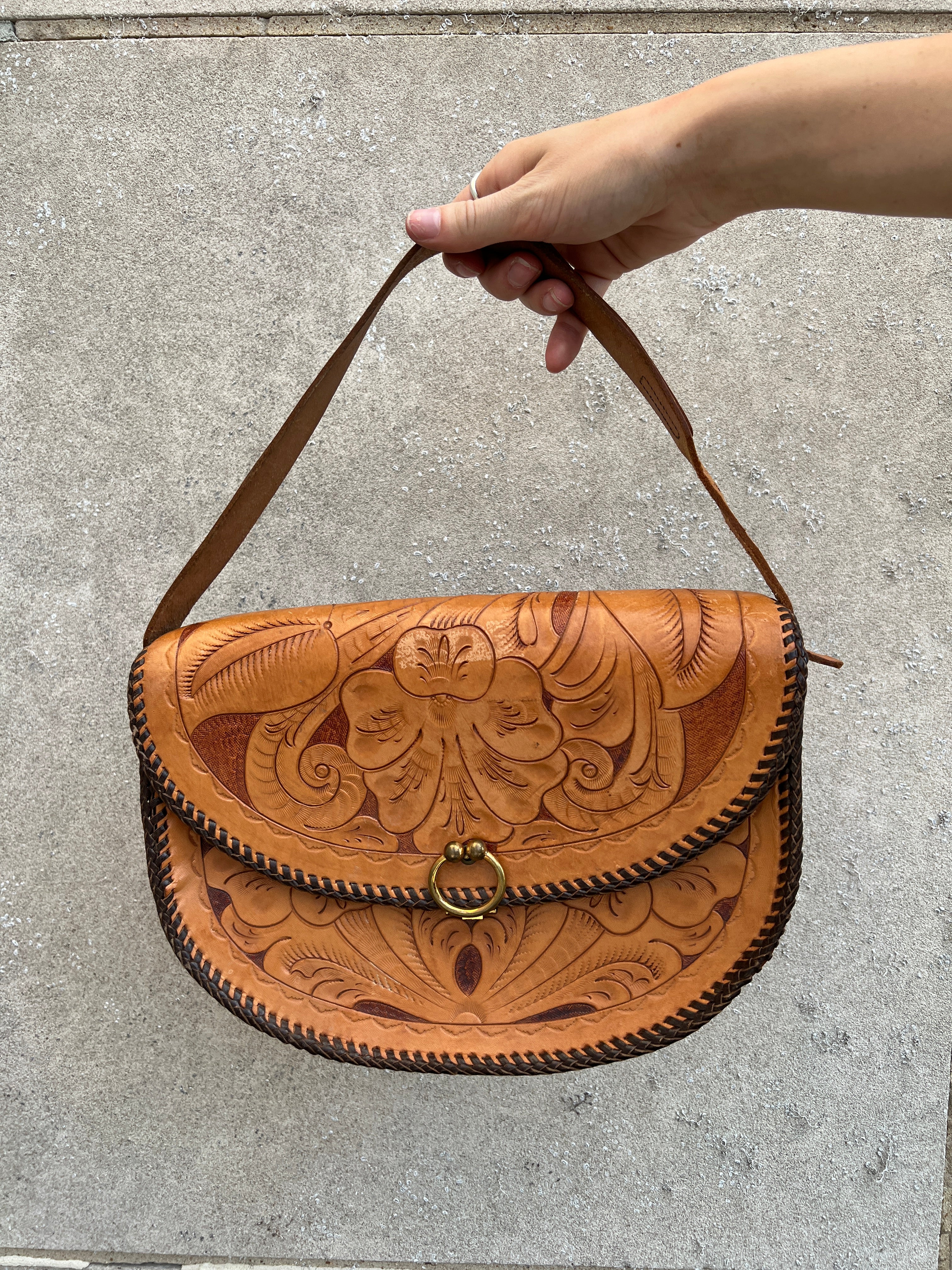 70s Light Brown Leather Tooled Shoulder Bag – The Hip Zipper Nashville