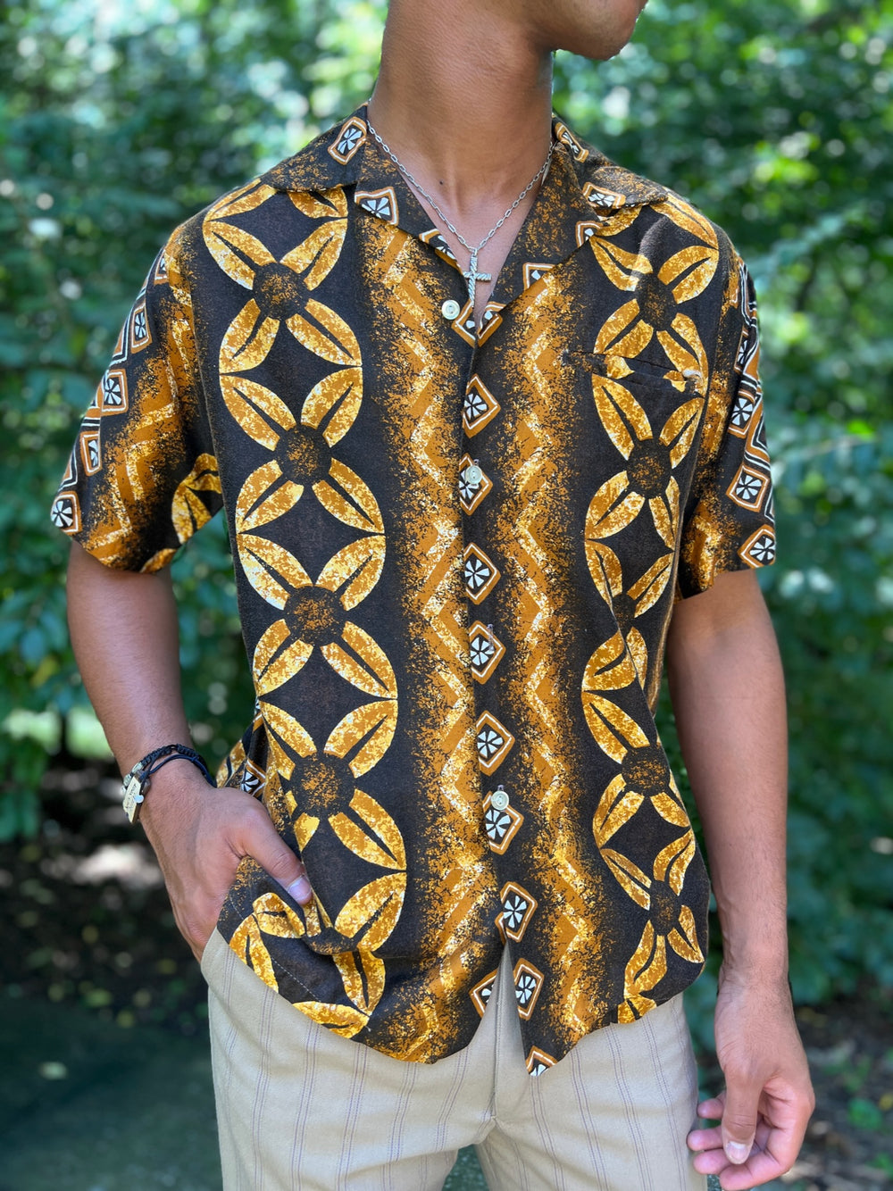 Mens Vintage 70s Brown Cotton Aloha Shirt, Tropicana