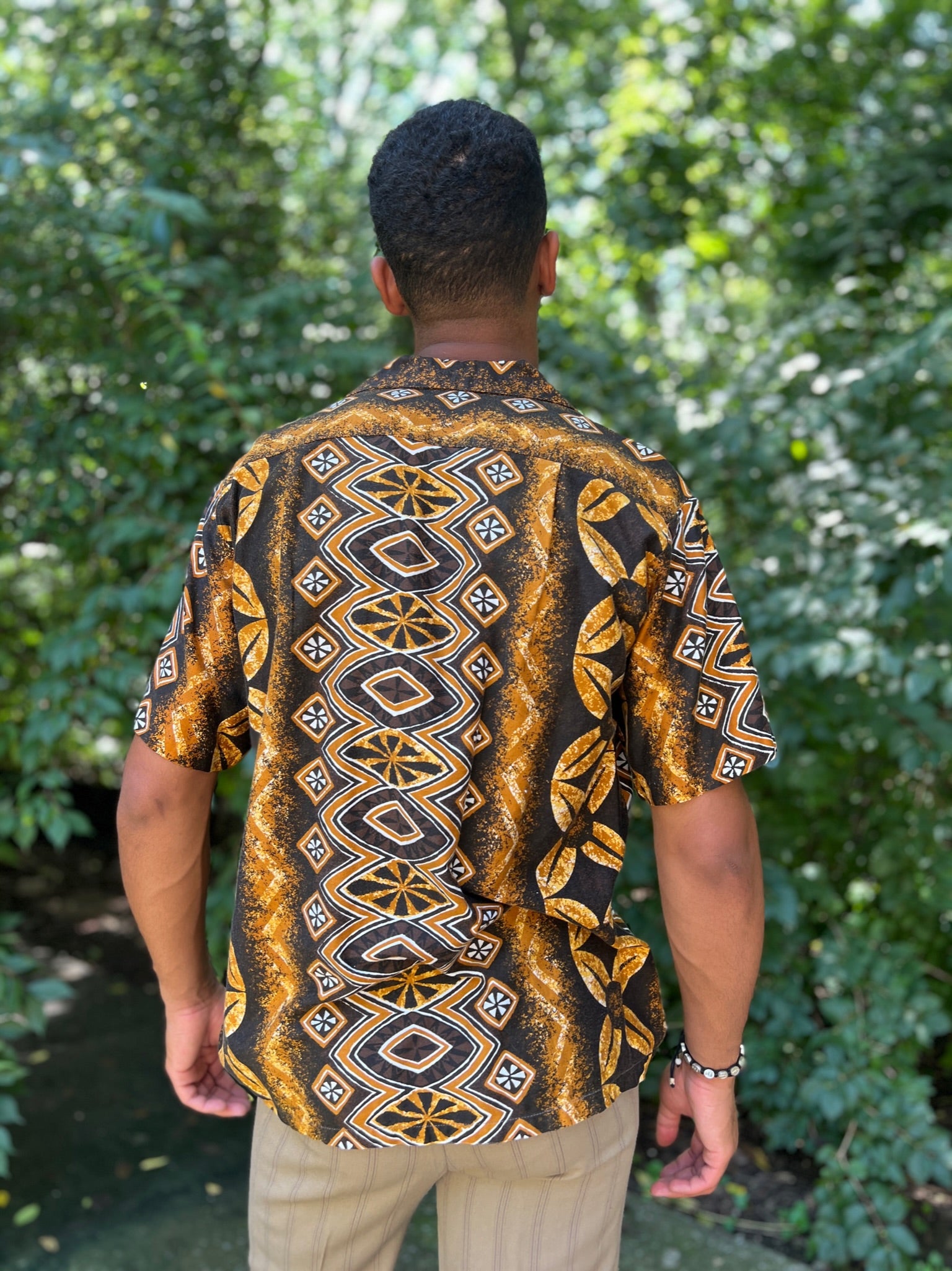 トップス 70s vintage Black Rayon Aloha Shirt fade Mens Vintage 70s Brown Cotton Aloha Shirt, Tropicana – The Hip