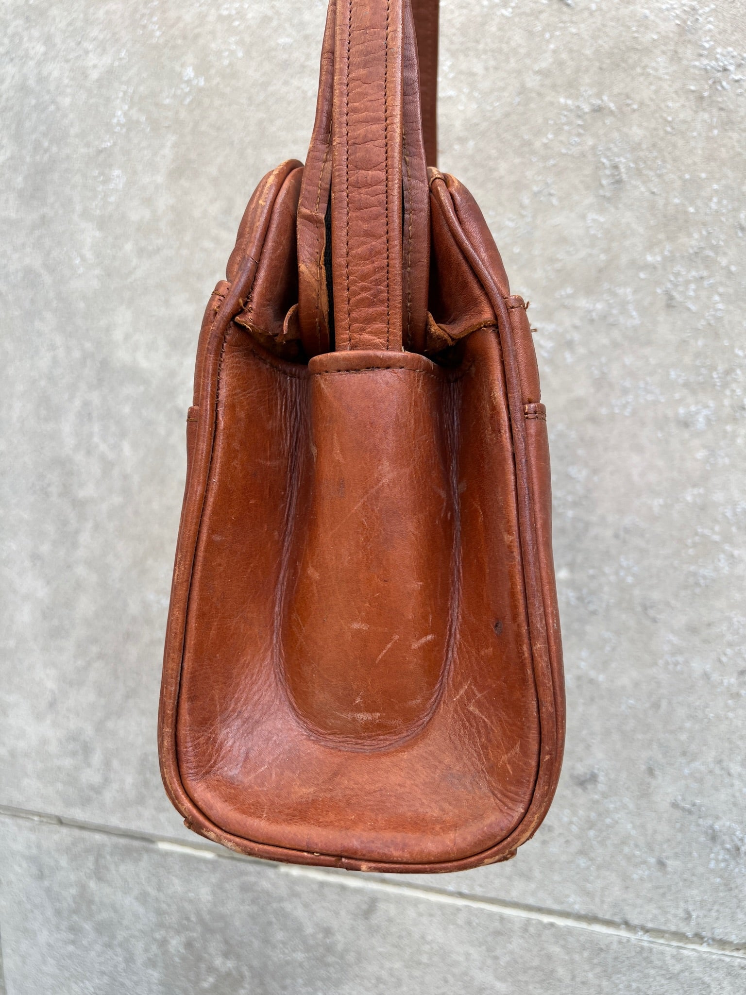 Vintage top leather pouch