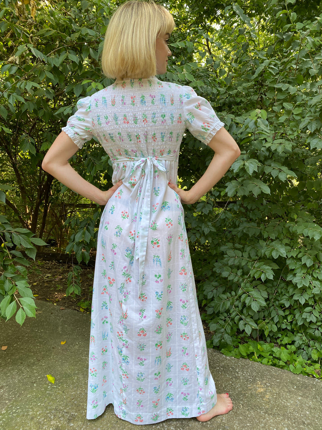 70s Vintage White Floral Prairie Maxi Dress – The Hip Zipper Nashville 70s Vintage White Floral Prairie Maxi Dress – The Hip Zipper Nashville