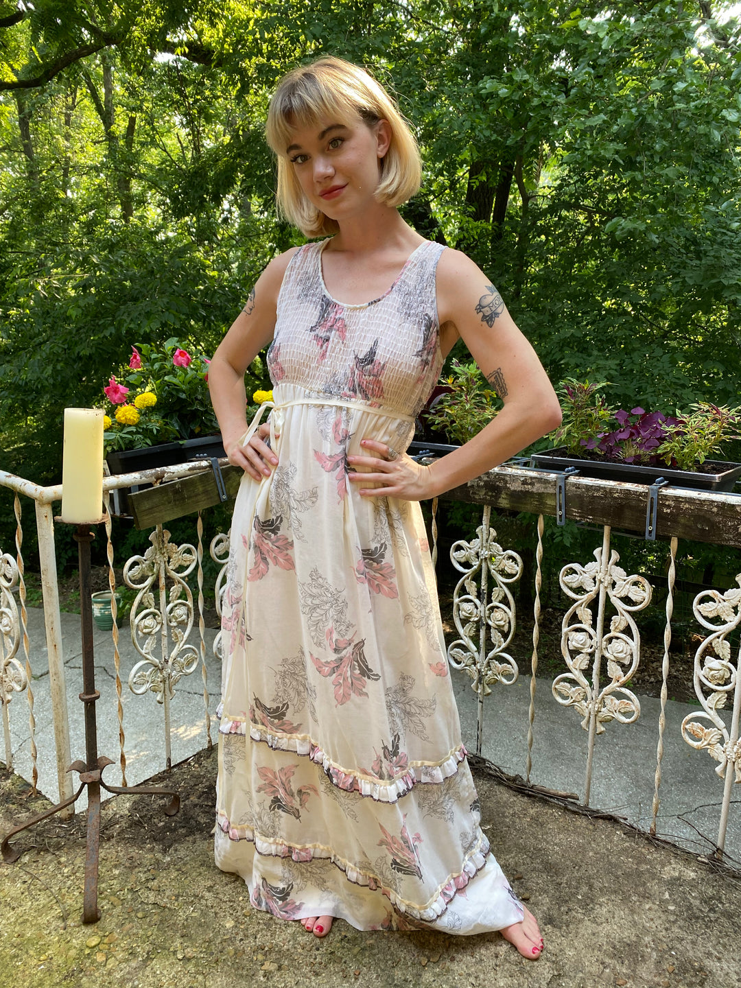 70s Vintage Cream Pink Feather Print Maxi Dress The Hip Zipper