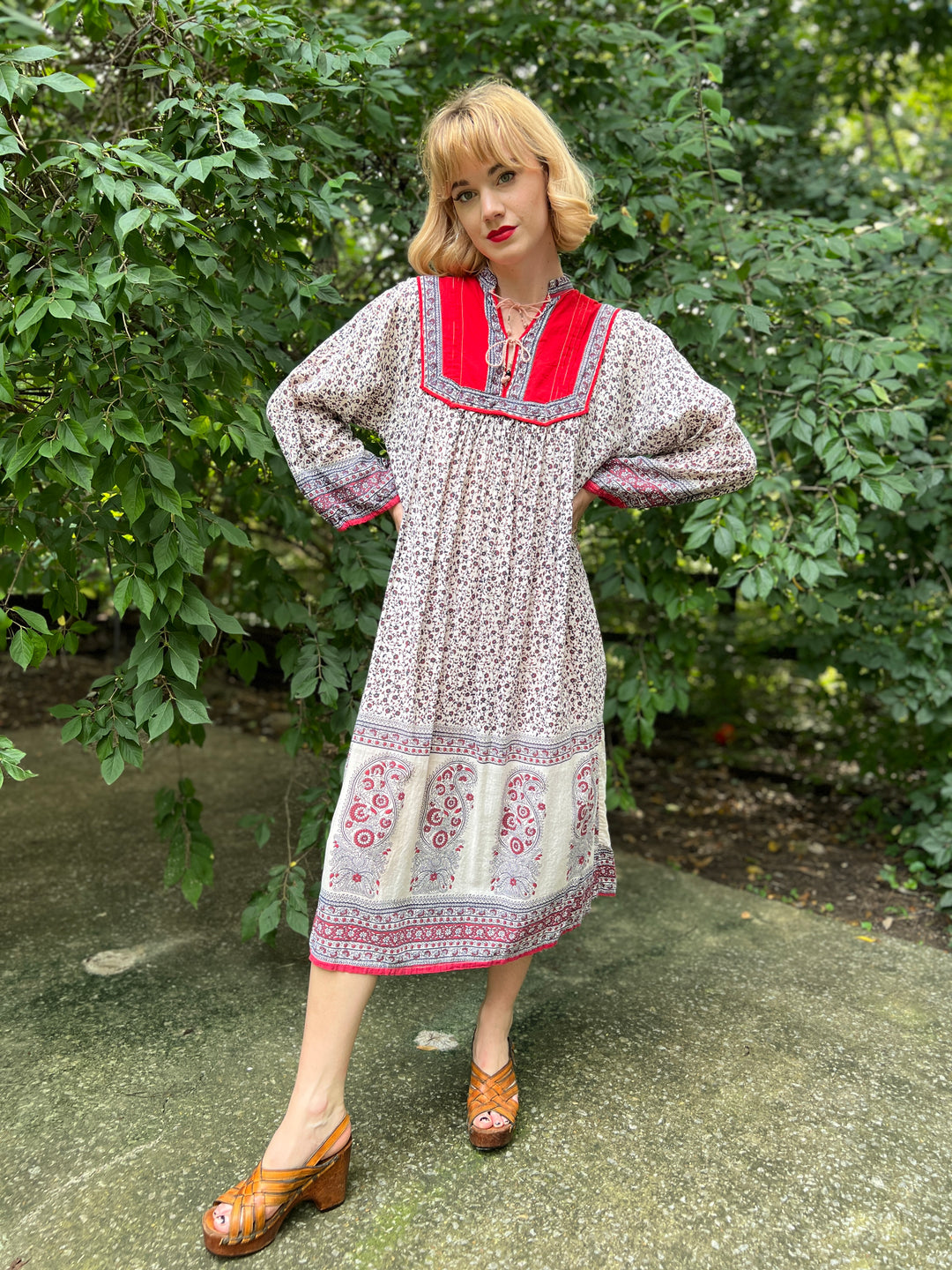 Vintage Paisley Floral Indian Cotton Tent Dress Vintage Paisley Floral Indian Cotton Tent Dress