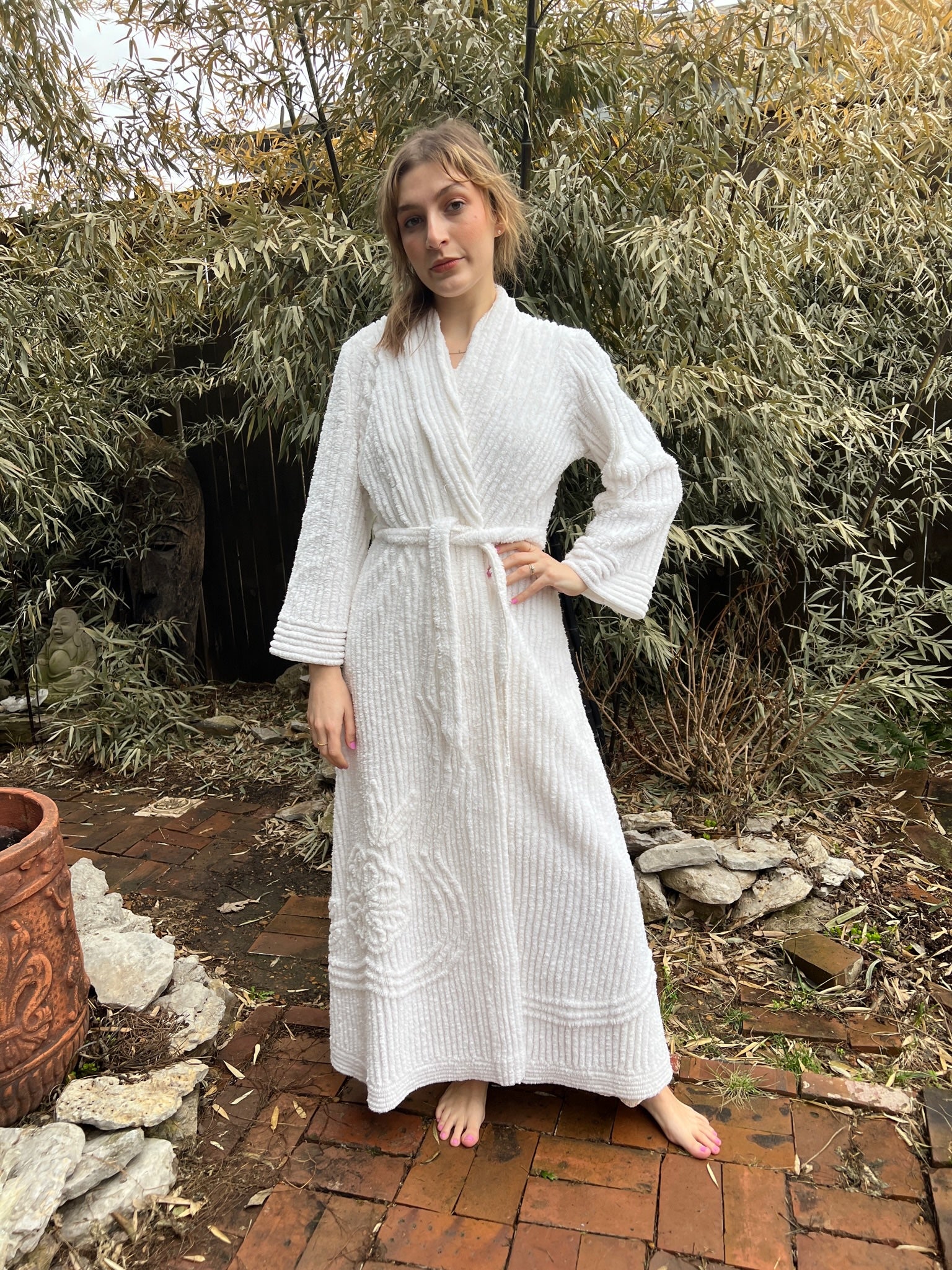 50s White Chenille Robe The Hip Zipper Nashville