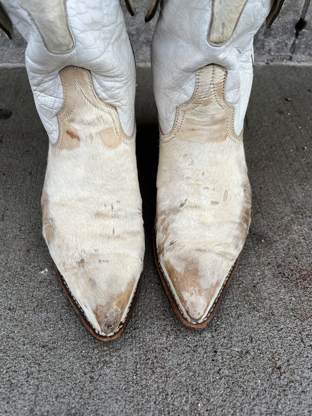 80s White Cowhide Longhorn Cowboy Boots, Larry Mahan