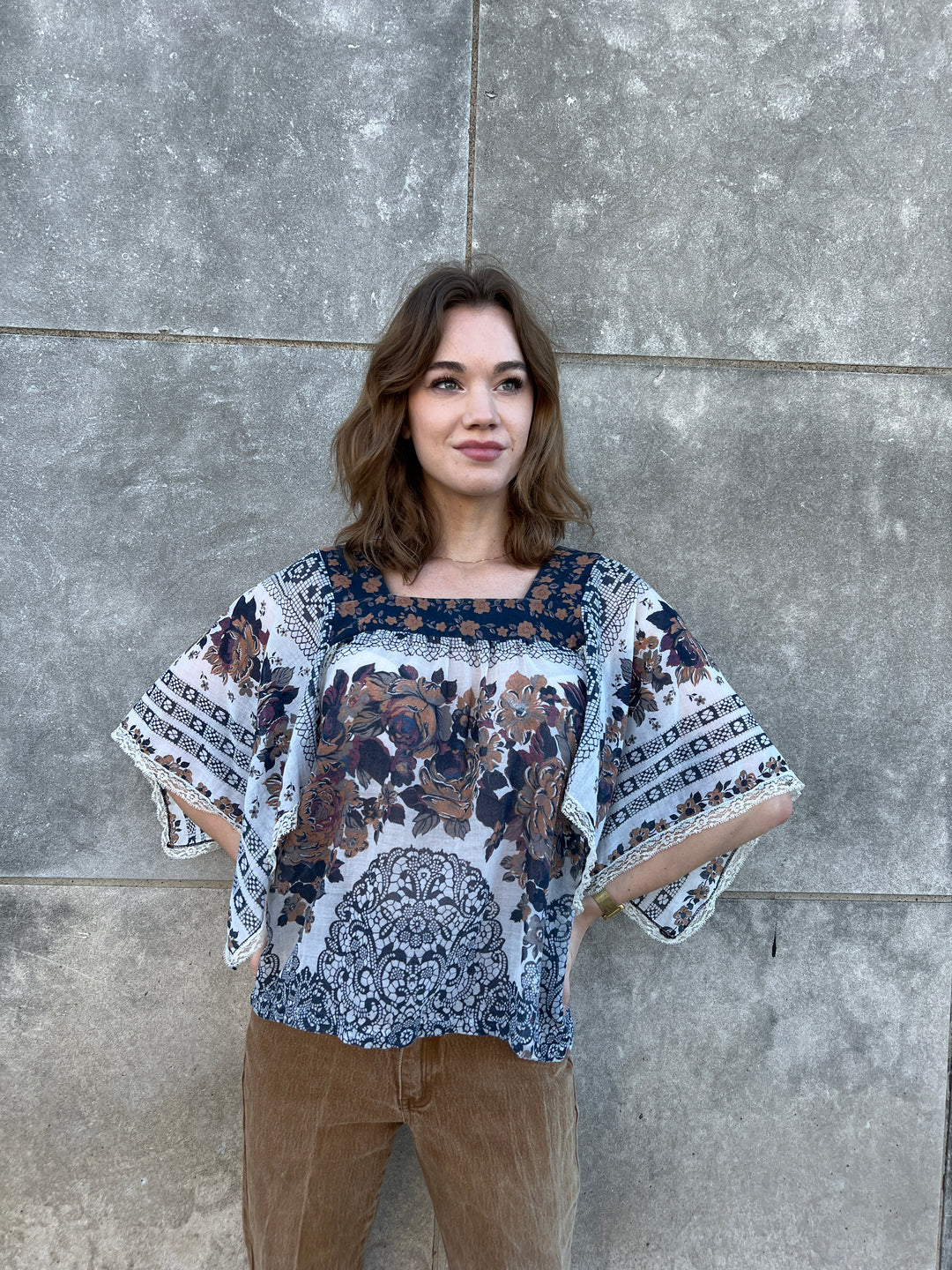 70s White Burgundy, Blue Floral Cotton Top, Lace trim