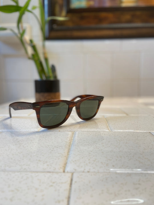 Brown Tortoise Vintage Wayfarer Sunglasses, Ray Ban